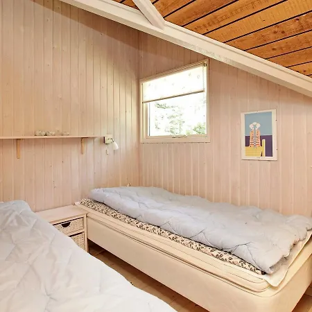 Three-bedroom Holiday In 3